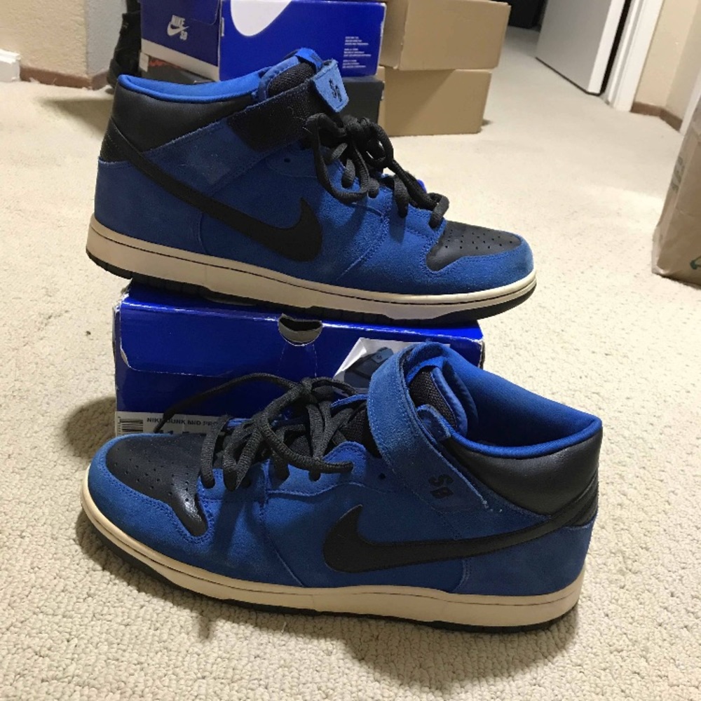 Nike dunk sb mid royal blue